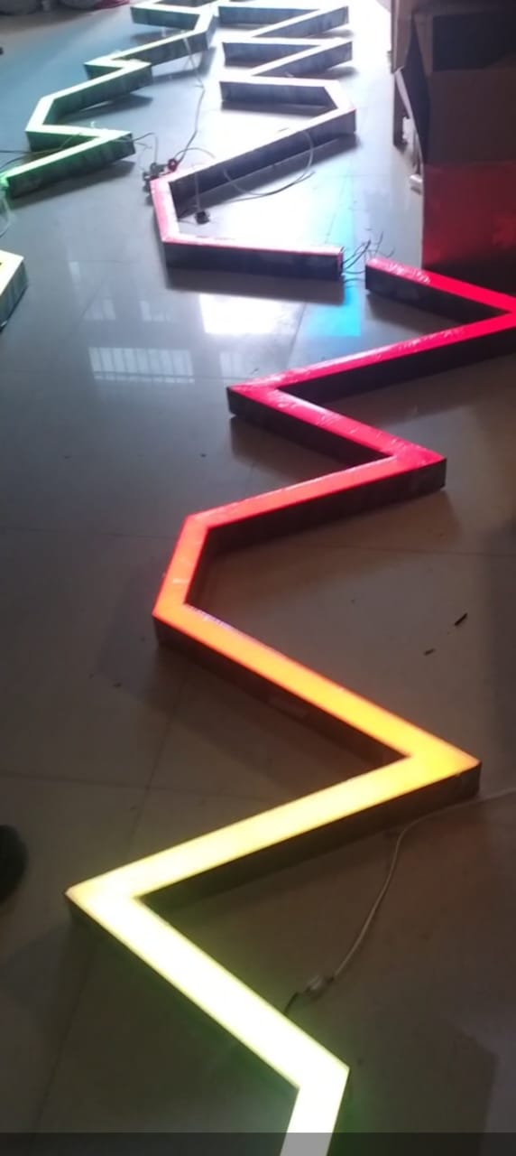 Aluminium L Shape Linear Hanging Light